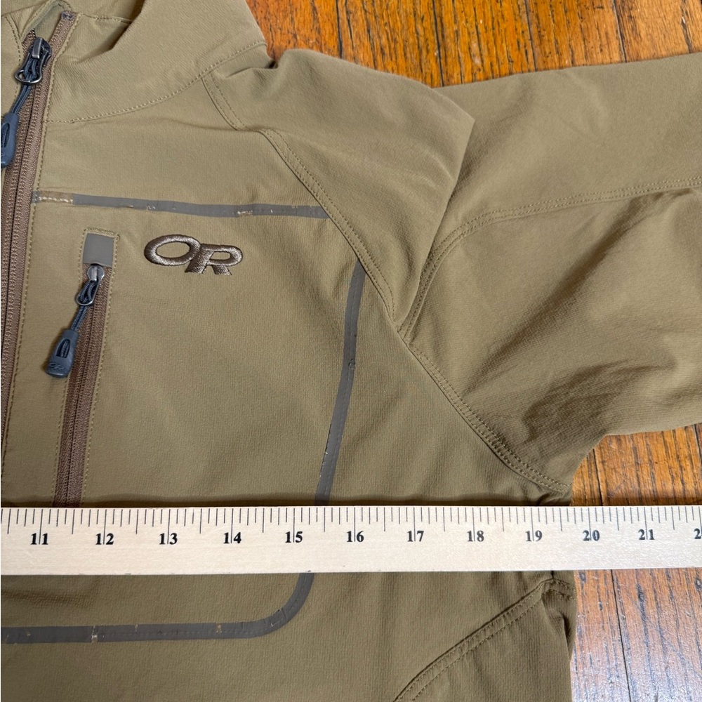 Outdoor Research Men's Khaki Tan  Hiking Ferrosi Jacket with Pockets Size S - Picture 11 of 13